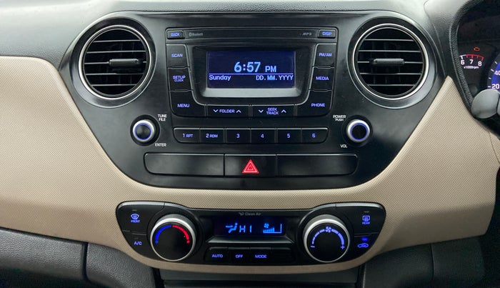2016 Hyundai Xcent SX 1.2 (O), Petrol, Manual, 84,102 km, Air Conditioner