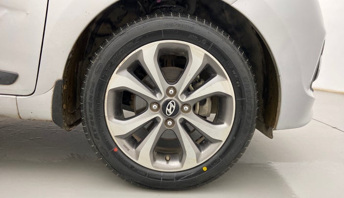 2016 Hyundai Xcent SX 1.2 (O), Petrol, Manual, 84,102 km, Right Front Wheel