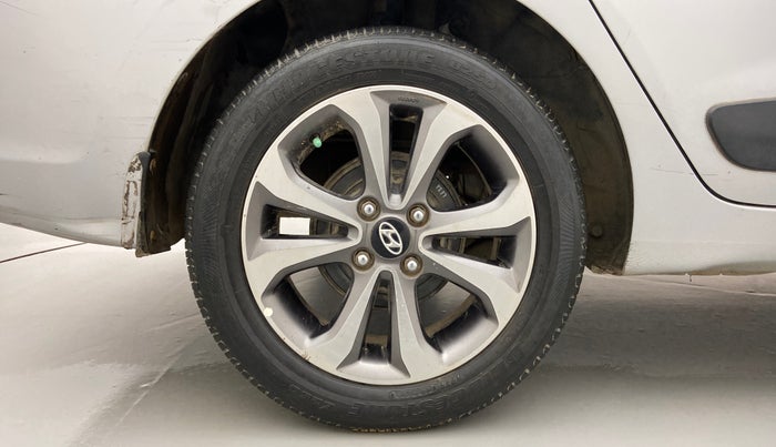 2016 Hyundai Xcent SX 1.2 (O), Petrol, Manual, 84,102 km, Right Rear Wheel