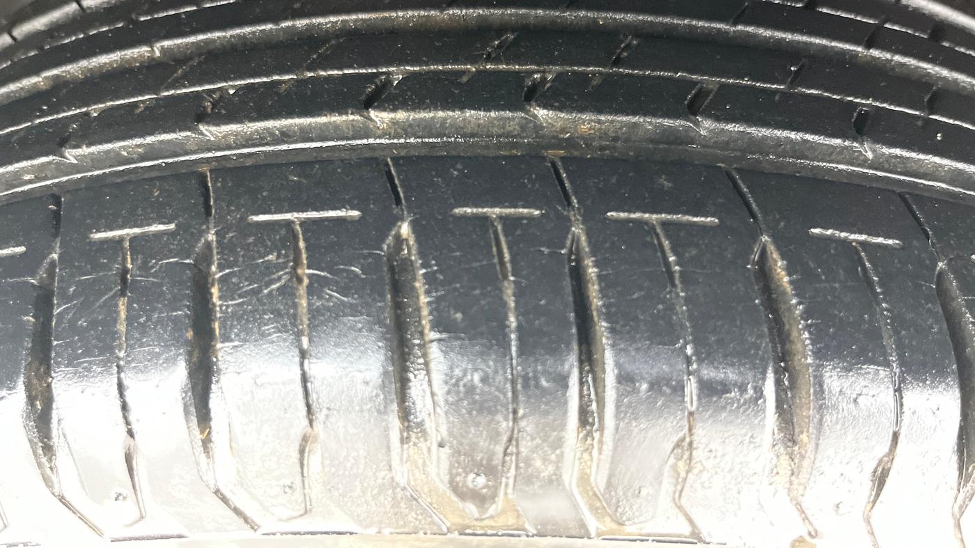 2018 Hyundai Elite i20 ASTA 1.2  CVT, Petrol, Automatic, 64,518 km, Left Front Tyre Tread