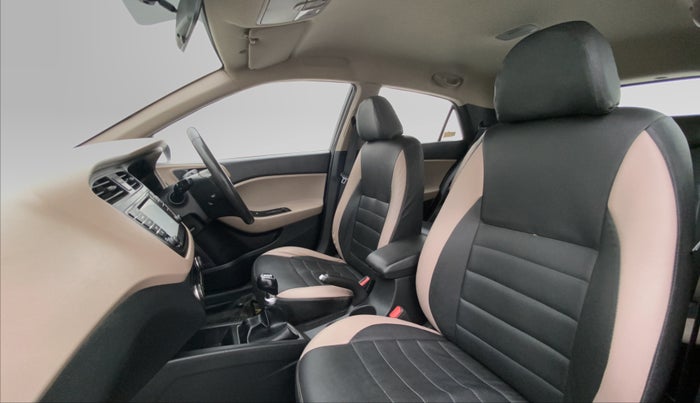 2016 Hyundai Elite i20 ASTA 1.2 (O), Petrol, Manual, 31,686 km, Right Side Front Door Cabin
