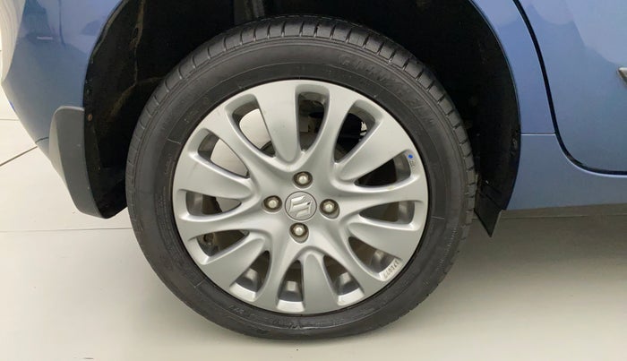 2017 Maruti Baleno ALPHA PETROL 1.2, Petrol, Manual, 30,065 km, Right Rear Wheel