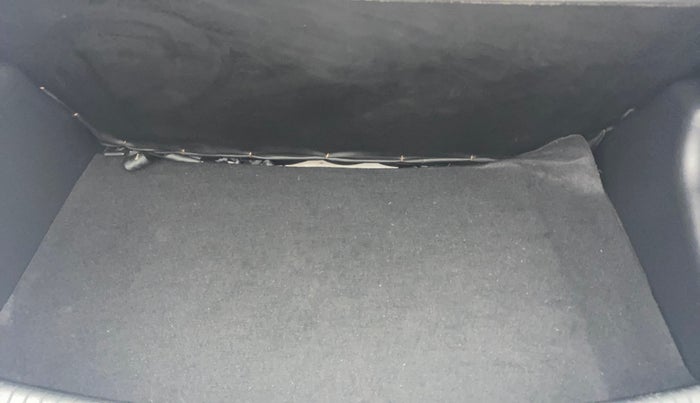 2018 Hyundai Grand i10 SPORTZ 1.2 KAPPA VTVT, Petrol, Manual, 67,896 km, Boot Inside