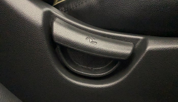 2018 Hyundai Grand i10 SPORTZ 1.2 KAPPA VTVT, Petrol, Manual, 67,896 km, Driver Side Adjustment Panel