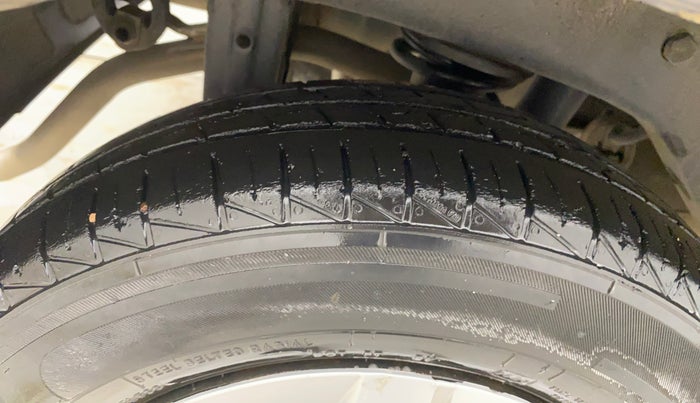 2021 Maruti Alto LXI, Petrol, Manual, 45,841 km, Right Rear Tyre Tread