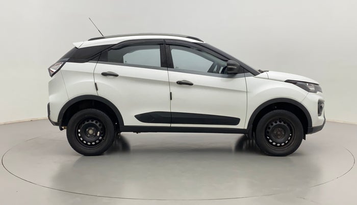 2020 Tata NEXON XM SUNROOF 1.2 RTN, Petrol, Manual, 65,442 km, Right Side View