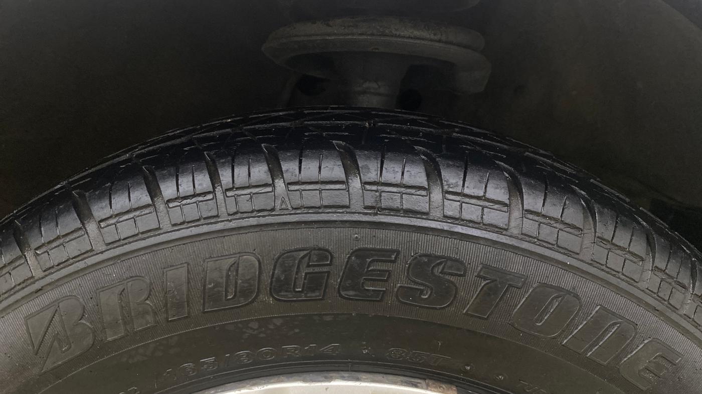 2013 Maruti Ritz VXI, Petrol, Manual, 41,367 km, Right Front Tyre Tread