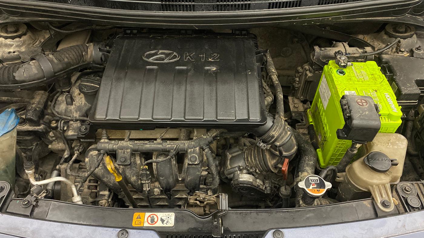 2015 Hyundai Grand i10 ASTA AT 1.2 KAPPA VTVT, Petrol, Automatic, 1,26,494 km, Engine View
