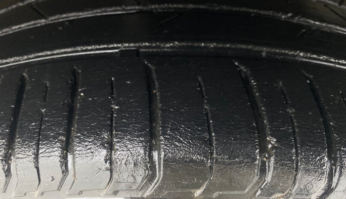 2020 Hyundai VENUE SX 1.0 (O) TURBO IMT, Petrol, Manual, 18,570 km, Left Front Tyre Tread