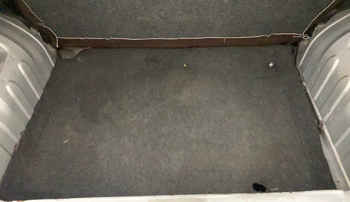 2018 Renault Kwid RXT 1.0 (O), Petrol, Manual, 73,635 km, Boot Inside