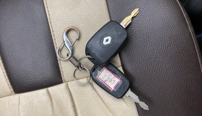 2018 Renault Kwid RXT 1.0 (O), Petrol, Manual, 73,635 km, Key Close Up