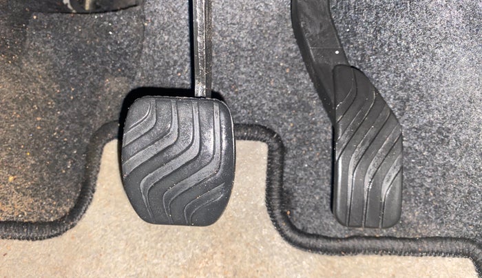 2019 Renault Kwid RXT 1.0 AMT (O), Petrol, Automatic, 14,762 km, Pedals