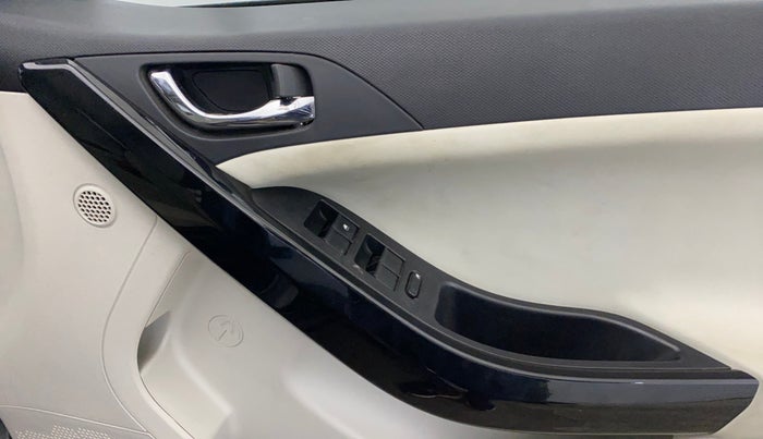2023 Tata NEXON XZ PLUS (L), Petrol, Manual, 17,794 km, Driver Side Door Panels Control