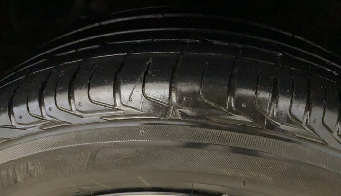 2023 Tata NEXON XZ PLUS (L), Petrol, Manual, 17,794 km, Right Front Tyre Tread