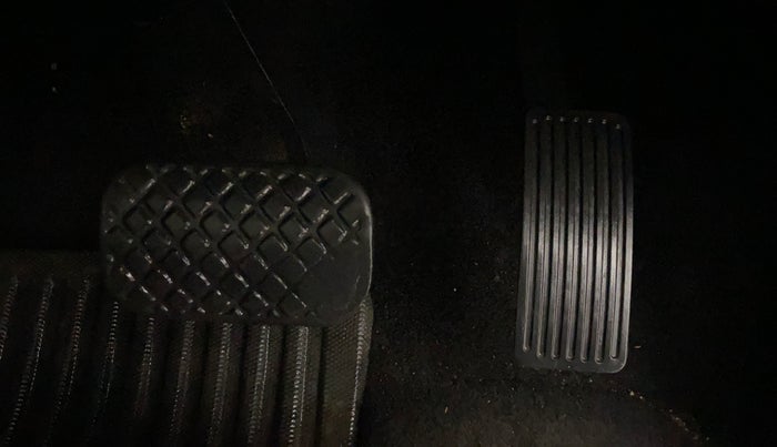 2022 MG HECTOR SHARP 1.5 CVT PETROL DUAL TONE, Petrol, Automatic, 47,803 km, Pedals