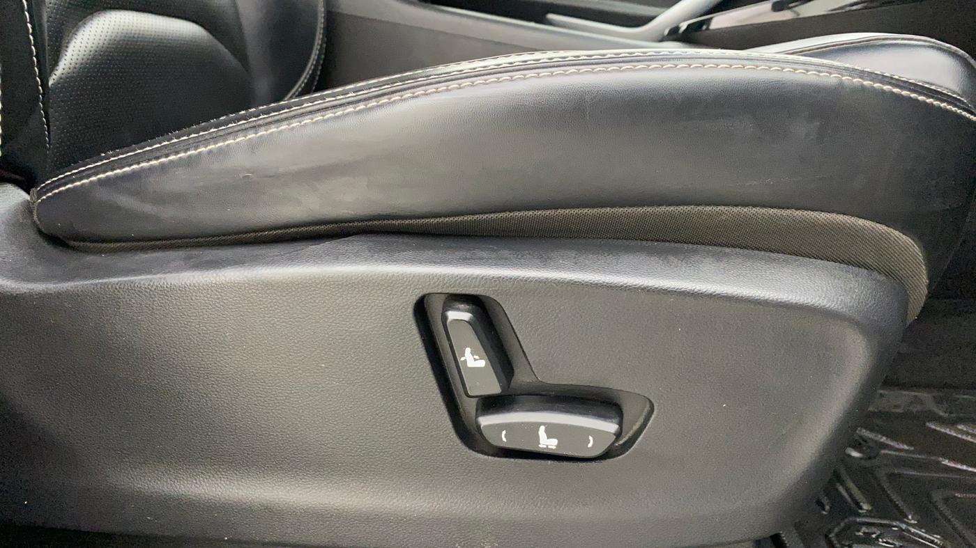 2022 MG HECTOR SHARP 1.5 CVT PETROL DUAL TONE, Petrol, Automatic, 47,803 km, Driver Side Adjustment Panel