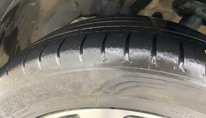 2022 MG HECTOR SHARP 1.5 CVT PETROL DUAL TONE, Petrol, Automatic, 47,803 km, Left Front Tyre Tread