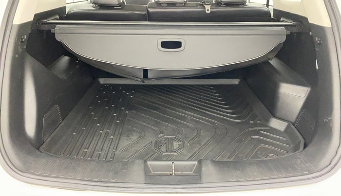 2022 MG HECTOR SHARP 1.5 CVT PETROL DUAL TONE, Petrol, Automatic, 47,803 km, Boot Inside