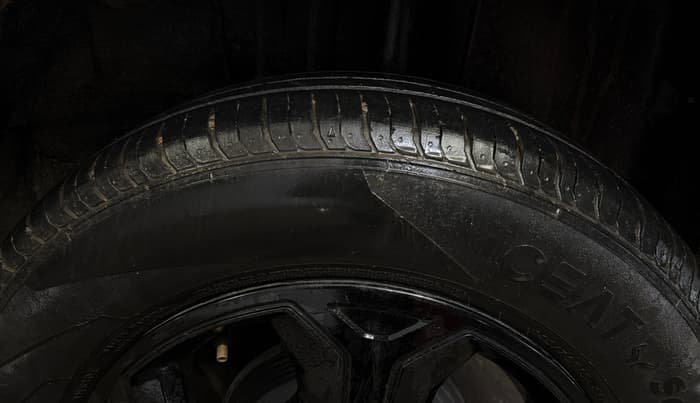 2022 Tata PUNCH ACCOMPLISHED MT, Petrol, Manual, 82,597 km, Left Rear Tyre Tread