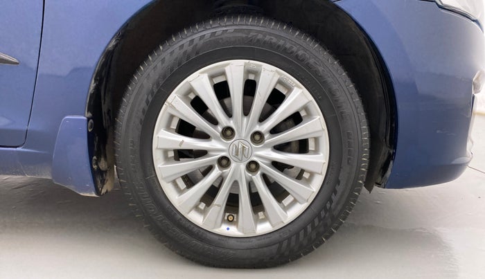 2017 Maruti Ciaz ZETA DIESEL 1.3, Diesel, Manual, 75,377 km, Right Front Wheel