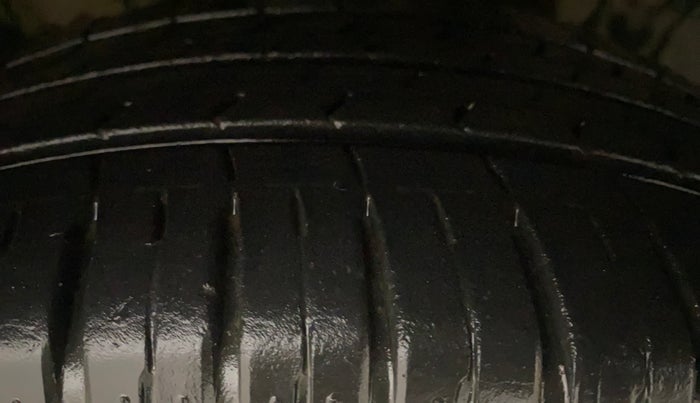 2020 Hyundai Verna SX (O) 1.5 VTVT IVT, Petrol, Automatic, 37,297 km, Right Front Tyre Tread