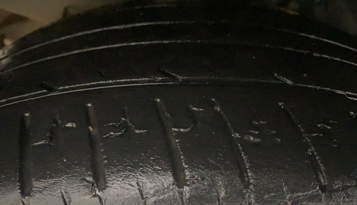 2020 Hyundai Verna SX (O) 1.5 VTVT IVT, Petrol, Automatic, 37,297 km, Right Rear Tyre Tread