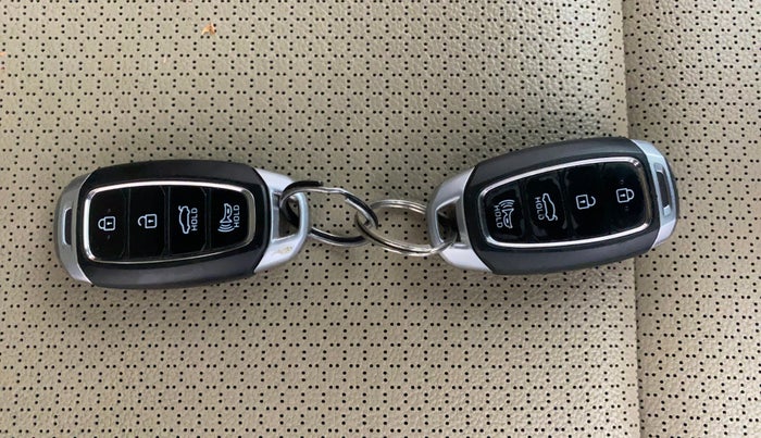 2020 Hyundai Verna SX (O) 1.5 VTVT IVT, Petrol, Automatic, 37,297 km, Key Close Up