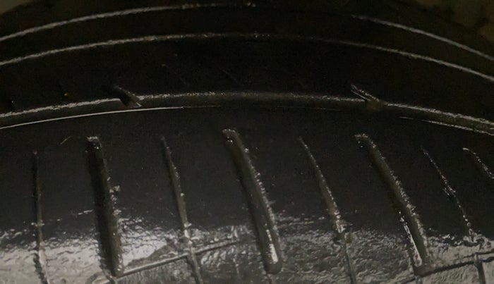 2020 Hyundai Verna SX (O) 1.5 VTVT IVT, Petrol, Automatic, 37,297 km, Left Front Tyre Tread