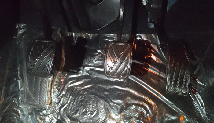 2023 Maruti Baleno  ZETA CNG 1.2L, CNG, Manual, 6,291 km, Pedals