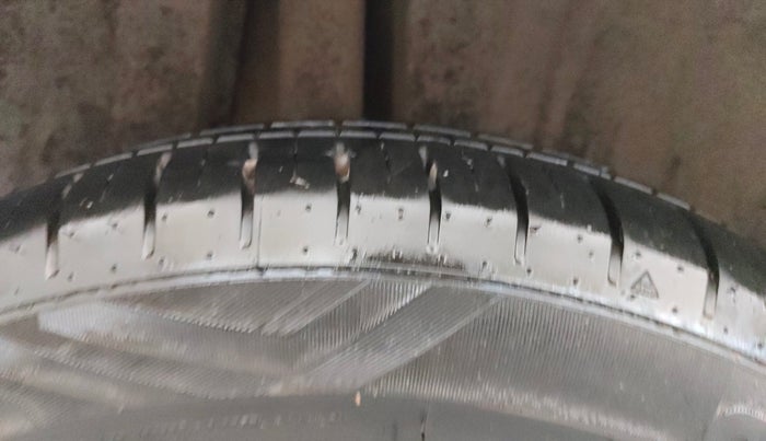 2023 Maruti Baleno  ZETA CNG 1.2L, CNG, Manual, 6,291 km, Right Rear Tyre Tread