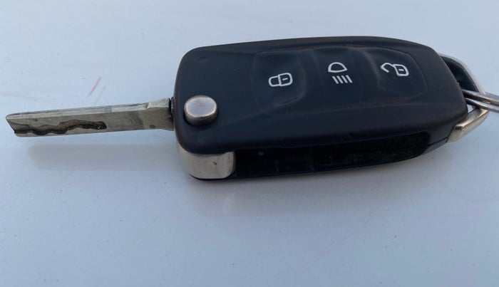 2020 Tata Tiago XT PETROL, Petrol, Manual, 64,908 km, Key Close Up