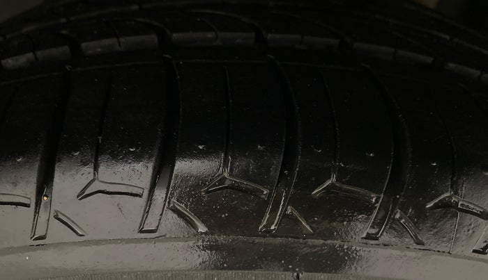 2018 Ford FREESTYLE TITANIUM PLUS 1.2 PETROL, Petrol, Manual, 69,319 km, Left Rear Tyre Tread