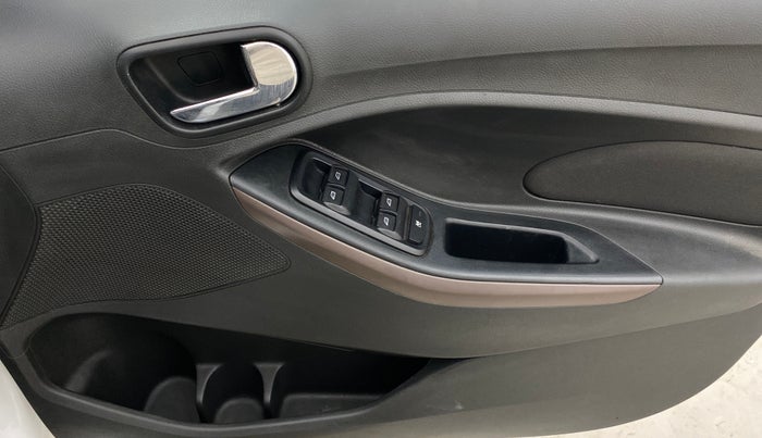 2018 Ford FREESTYLE TITANIUM PLUS 1.2 PETROL, Petrol, Manual, 69,319 km, Driver Side Door Panels Control