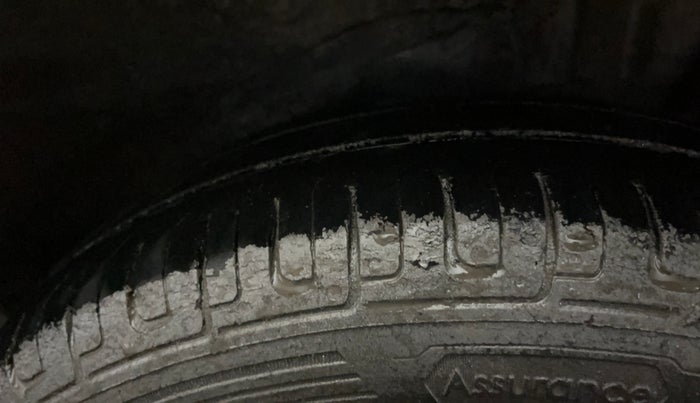 2014 Maruti Wagon R 1.0 LXI CNG, CNG, Manual, 70,185 km, Left Rear Tyre Tread