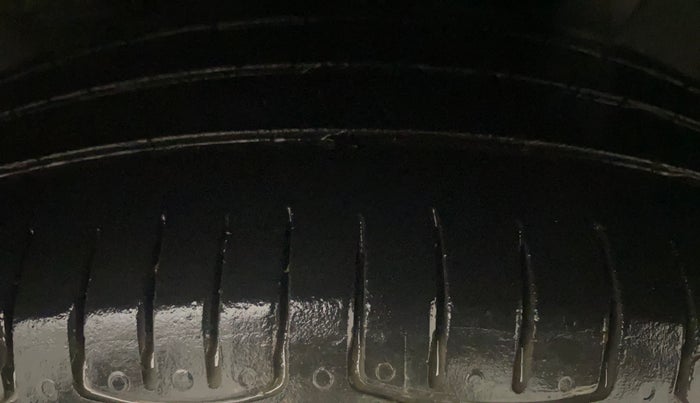 2020 Hyundai GRAND I10 NIOS SPORTZ AMT 1.2 KAPPA VTVT, Petrol, Automatic, 1,02,592 km, Left Rear Tyre Tread