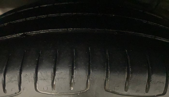 2020 Hyundai GRAND I10 NIOS SPORTZ AMT 1.2 KAPPA VTVT, Petrol, Automatic, 1,02,592 km, Right Rear Tyre Tread