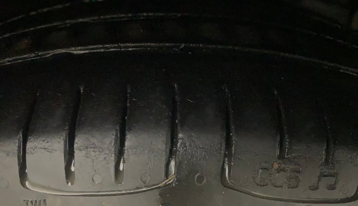 2020 Hyundai GRAND I10 NIOS SPORTZ AMT 1.2 KAPPA VTVT, Petrol, Automatic, 1,02,592 km, Right Front Tyre Tread