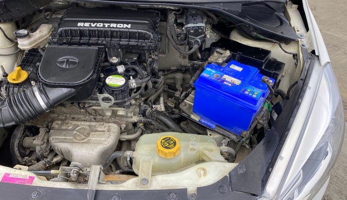 2016 Tata Tiago XT PETROL, Petrol, Manual, 18,999 km, Engine View - Left