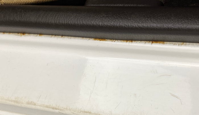 2011 Hyundai Santro Xing GL PLUS, Petrol, Manual, 46,496 km, Left running board - Slight discoloration