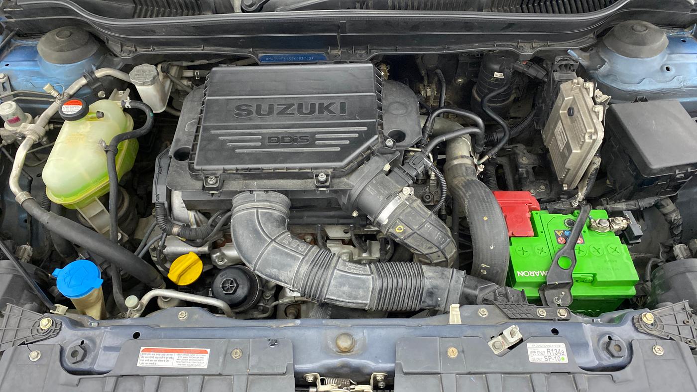 2016 Maruti Vitara Brezza VDI, Diesel, Manual, Open Bonet