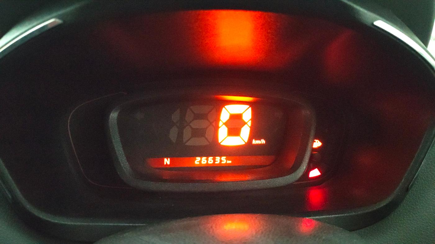 2018 Renault Kwid RXT 1.0 AMT (O), Petrol, Automatic, 26,635 km, Odometer Image