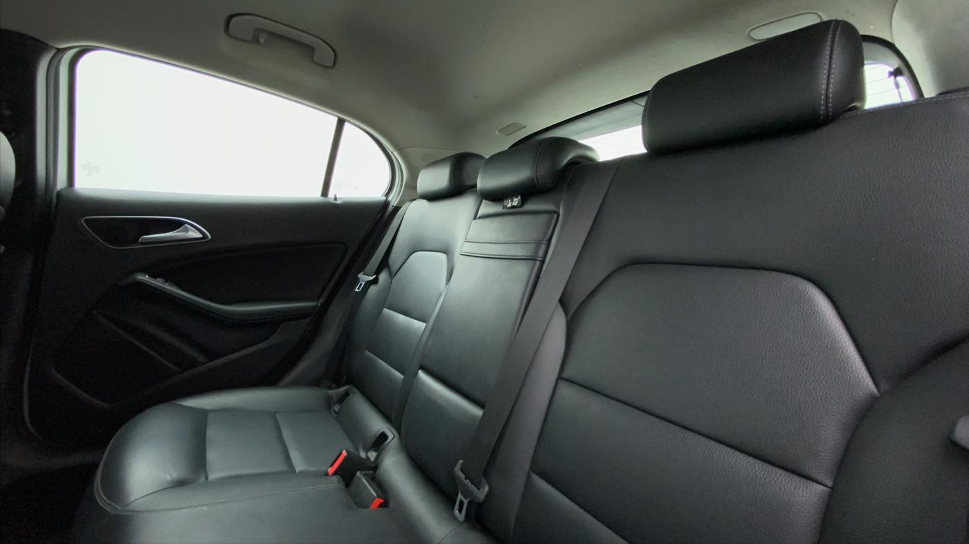 2014 Mercedes Benz GLA Class 200 CDI STYLE, Diesel, Automatic, 29,348 km, Right Side Rear Door Cabin