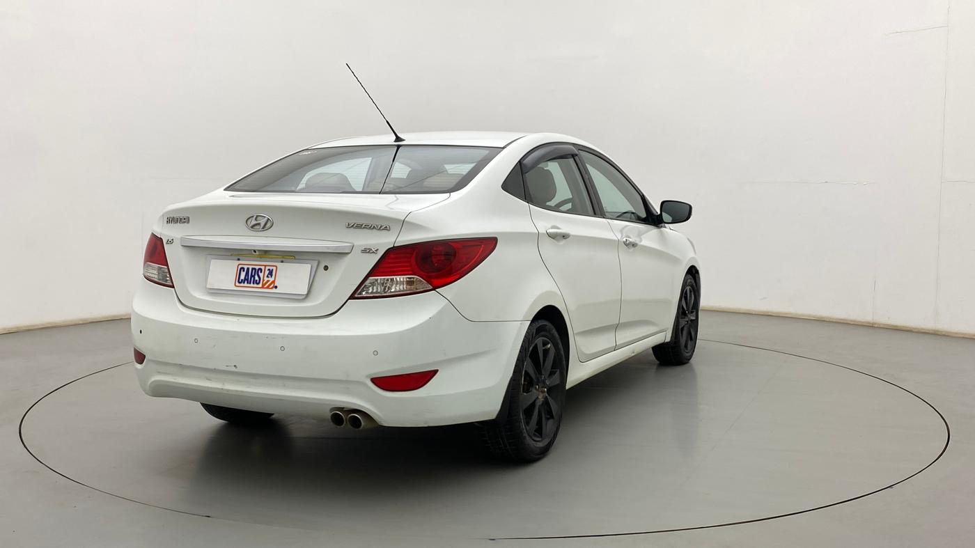 2011 Hyundai Verna FLUIDIC 1.6 VTVT SX, Petrol, Manual, 1,09,015 km, Right Back Diagonal