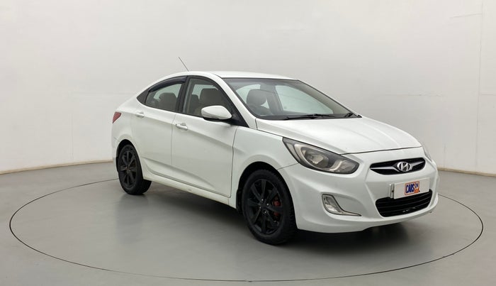 2011 Hyundai Verna FLUIDIC 1.6 VTVT SX, Petrol, Manual, 1,09,015 km, Right Front Diagonal