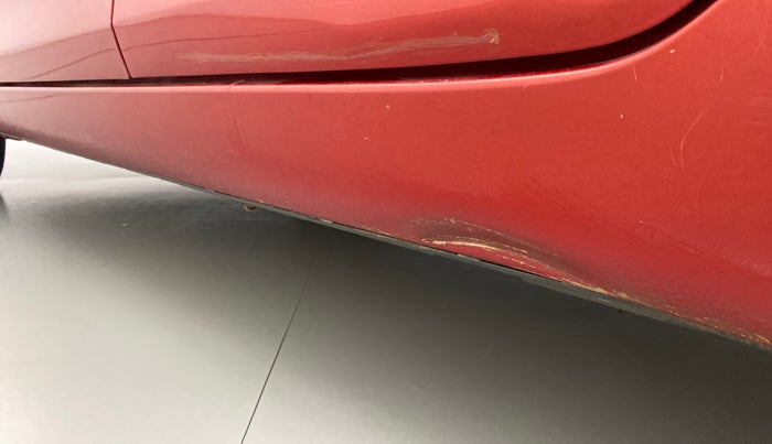 2013 Maruti Swift ZDI, Diesel, Manual, 52,458 km, Left running board - Slightly dented