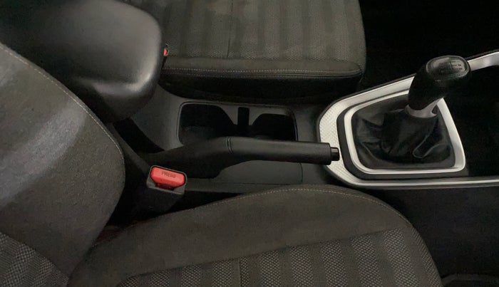 2020 KIA SONET HTK PLUS 1.2, Petrol, Manual, 56,477 km, Gear Lever