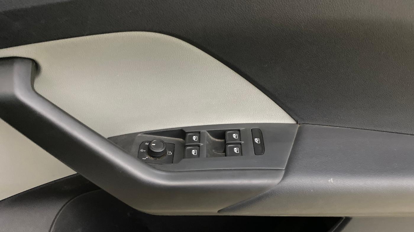 2023 Skoda KUSHAQ STYLE 1.5L TSI DSG, Petrol, Automatic, 74,540 km, Driver Side Door Panels Control