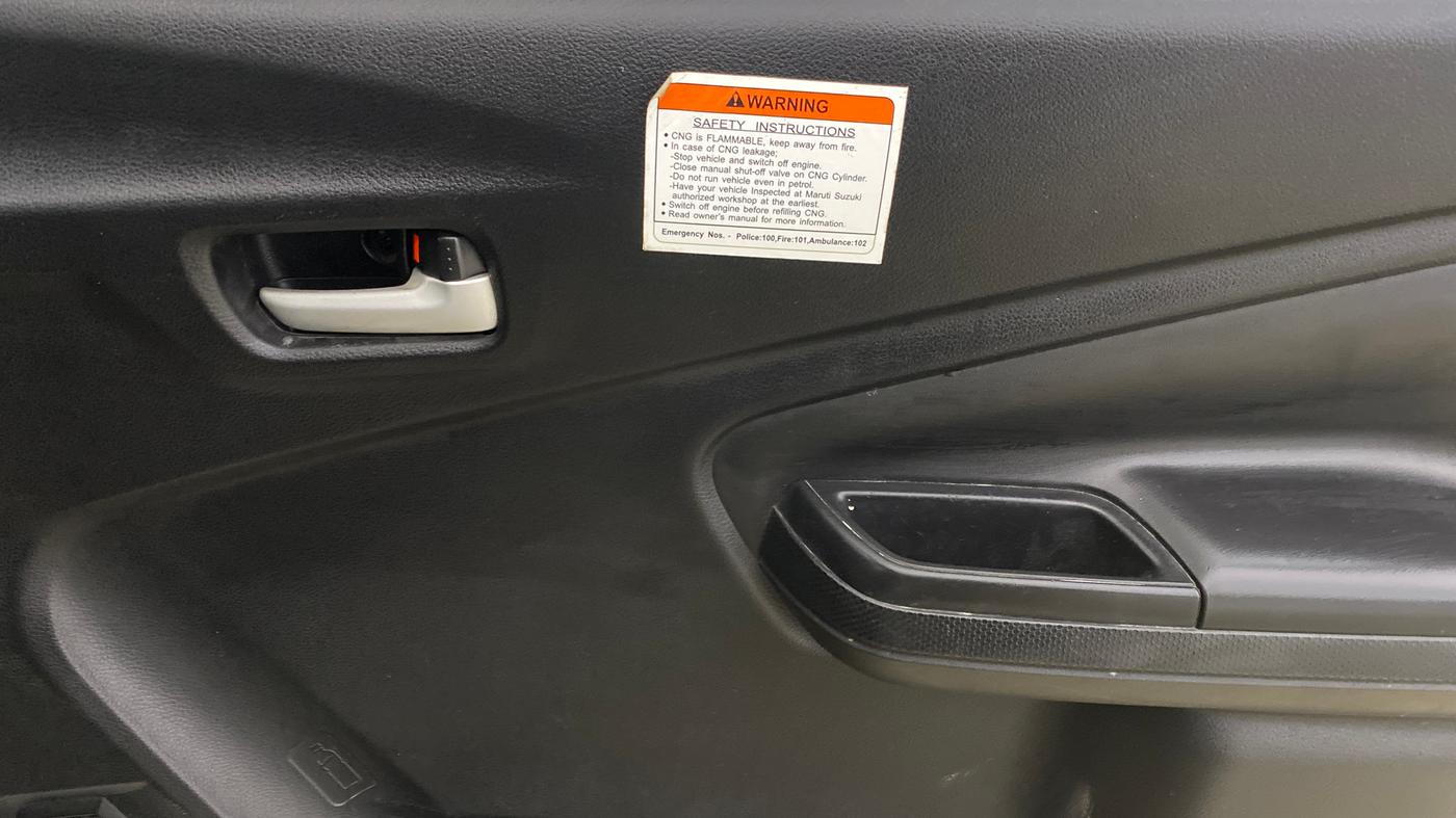 2022 Maruti Celerio VXI CNG, CNG, Manual, 10,565 km, Driver Side Door Panels Control