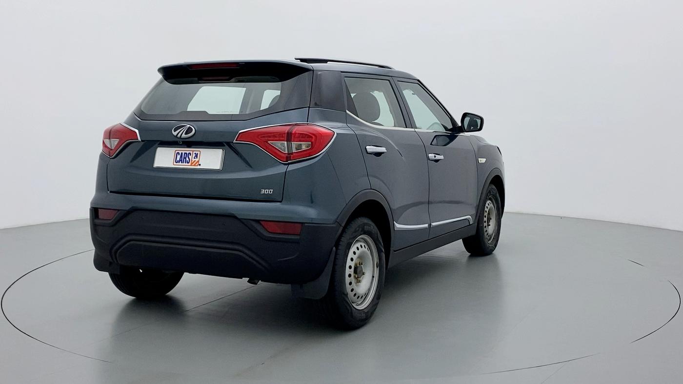 2021 Mahindra XUV300 1.2 W4 MT, Petrol, Manual, 15,778 km, Right Back Diagonal