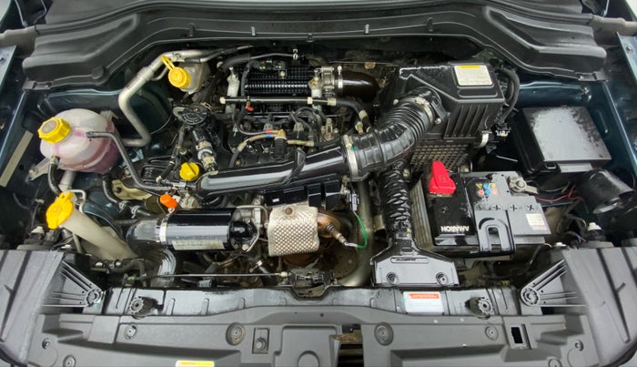 2021 Mahindra XUV300 1.2 W4 MT, Petrol, Manual, 15,778 km, Open Bonet